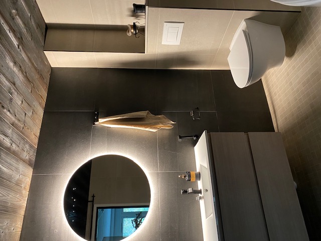 Kylpyhuoneen ja saunan uudistus — Turku (2)