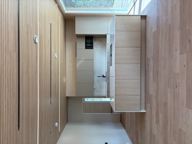 Uuden omakotitalon pintamateriaali- ja kiintokalustesuunnittelu, Kyrö — M Interior sisustussuunnittelu