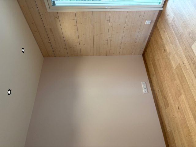 Uuden omakotitalon pintamateriaali- ja kiintokalustesuunnittelu, Kyrö — M Interior sisustussuunnittelu