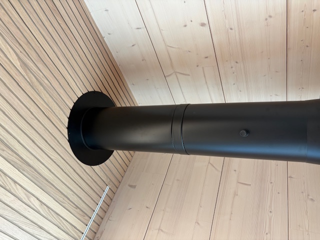 Uuden omakotitalon pintamateriaali- ja kiintokalustesuunnittelu, Kyrö — M Interior sisustussuunnittelu